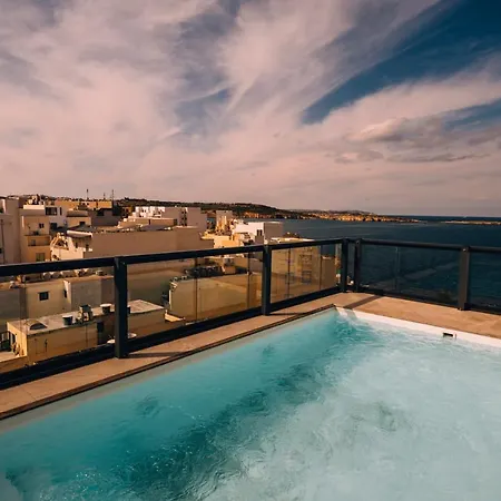 Hotel Primera 3*