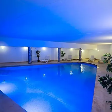 Primera Hotell