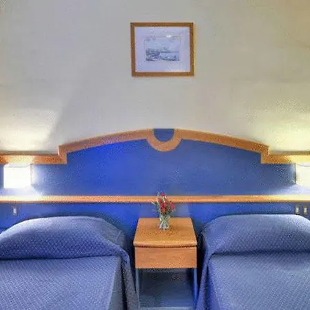 Hotel Primera 3*