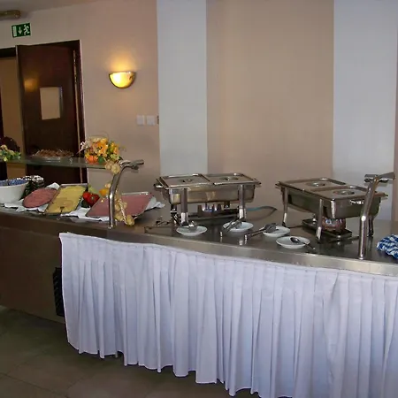 Hotel Primera 3*