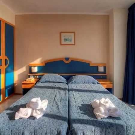 Hotel Primera 3*
