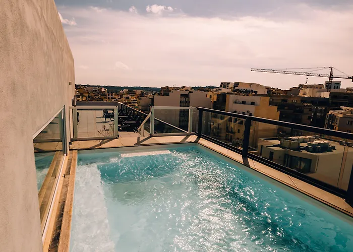 Primera Ξενοδοχείο 3*